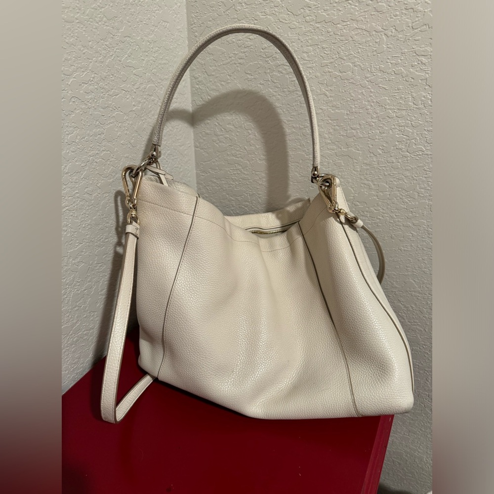 Coach Handbag - Picture 2 of 9